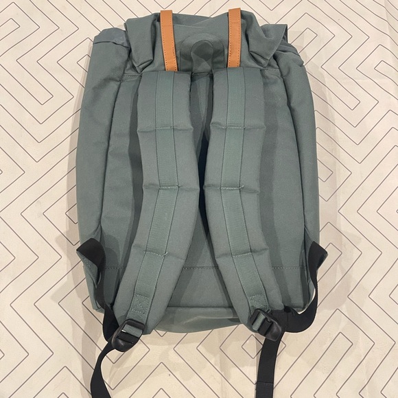 Herschel Retreat Computer Backpack - Picture 8 of 14